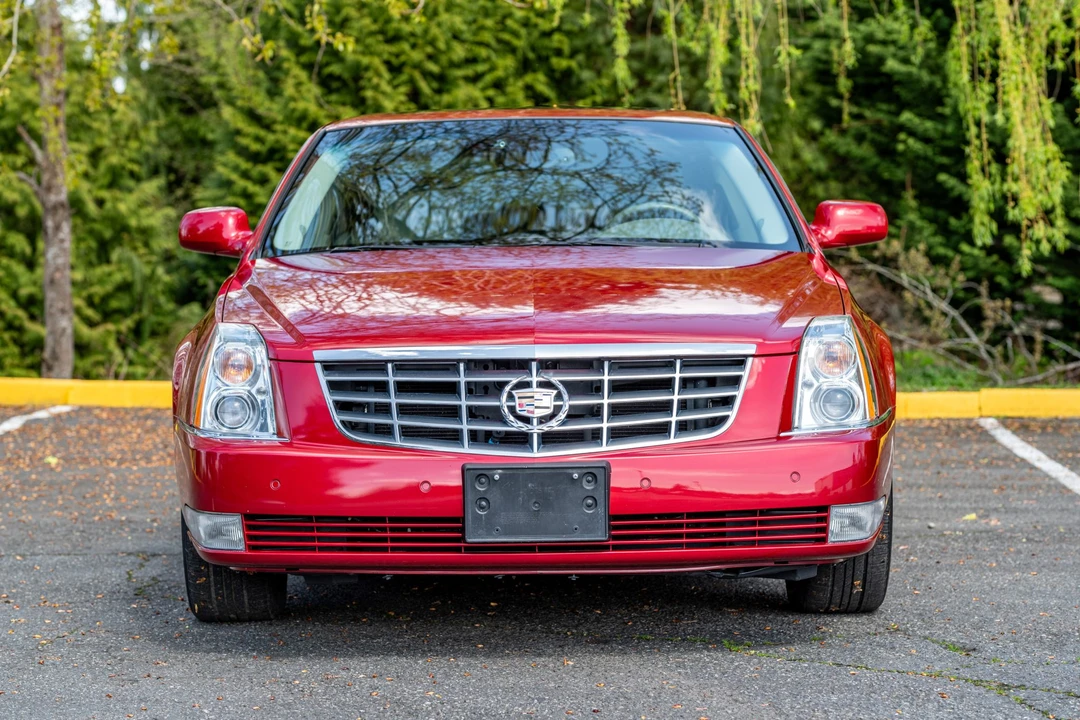 2009 Cadillac DTS - Image 3 of 31