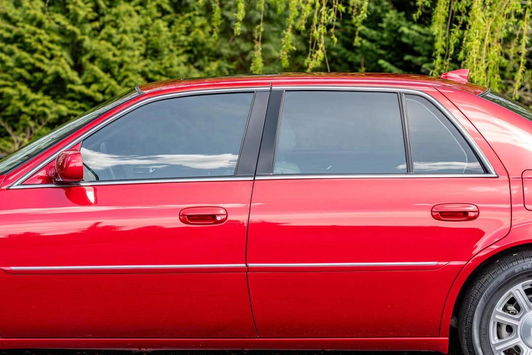 2009 Cadillac DTS - Image 16 of 31