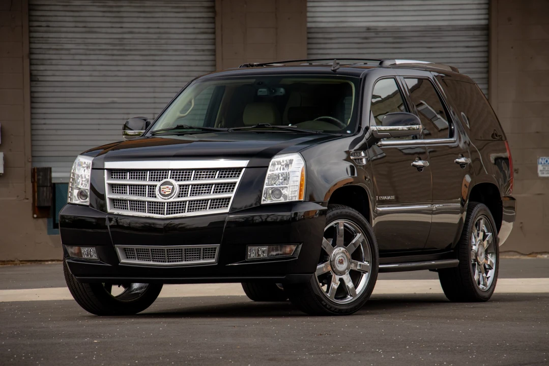 2009 Cadillac Escalade & EXT 3rd Gen - Image 4 of 31