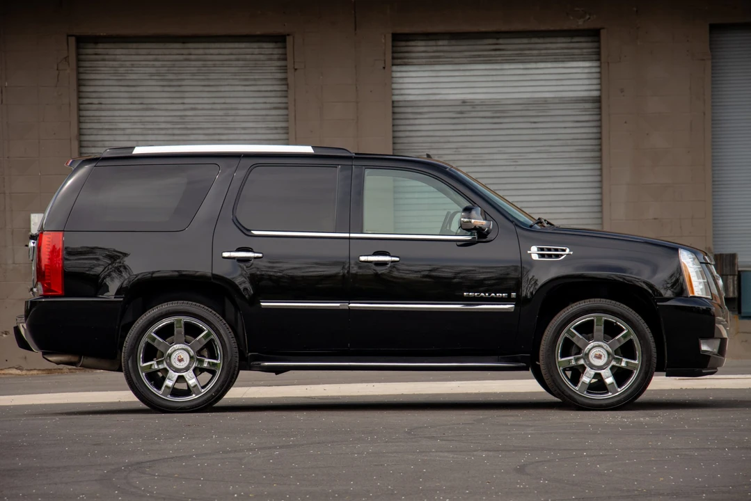 2009 Cadillac Escalade & EXT 3rd Gen - Image 16 of 31