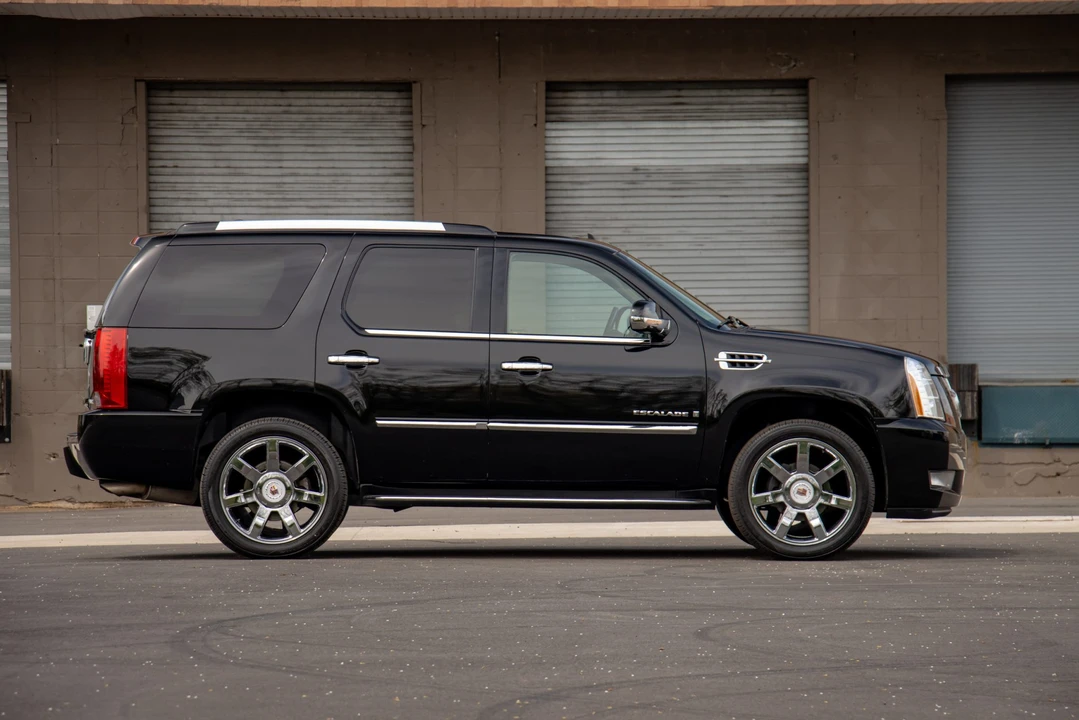 2009 Cadillac Escalade & EXT 3rd Gen - Image 15 of 31