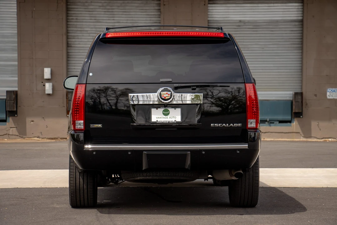 2009 Cadillac Escalade & EXT 3rd Gen - Image 11 of 31