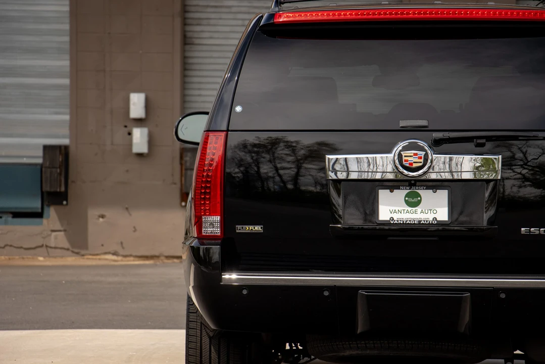 2009 Cadillac Escalade & EXT 3rd Gen - Image 31 of 31