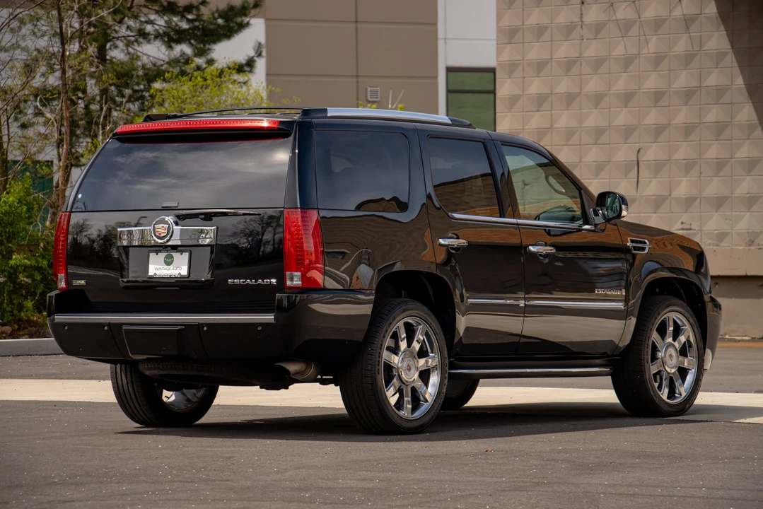 2009 Cadillac Escalade & EXT 3rd Gen - Image 12 of 31