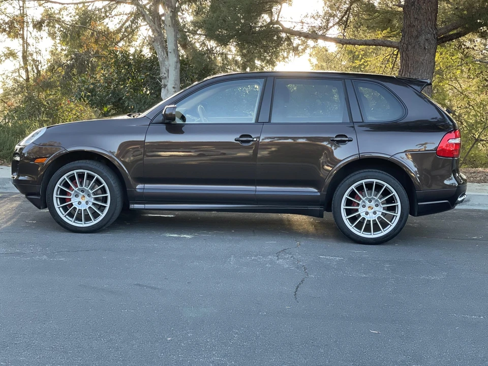 2009 Porsche 955/957 Cayenne GTS - Image 4 of 31