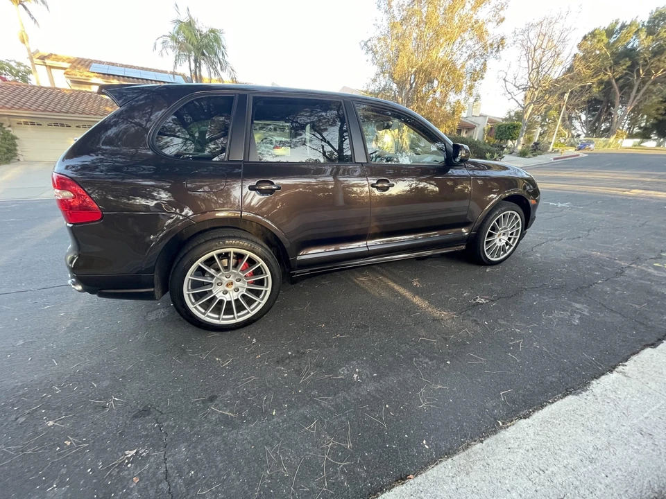 2009 Porsche 955/957 Cayenne GTS - Image 16 of 31