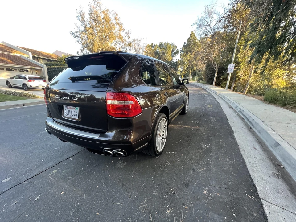 2009 Porsche 955/957 Cayenne GTS - Image 15 of 31
