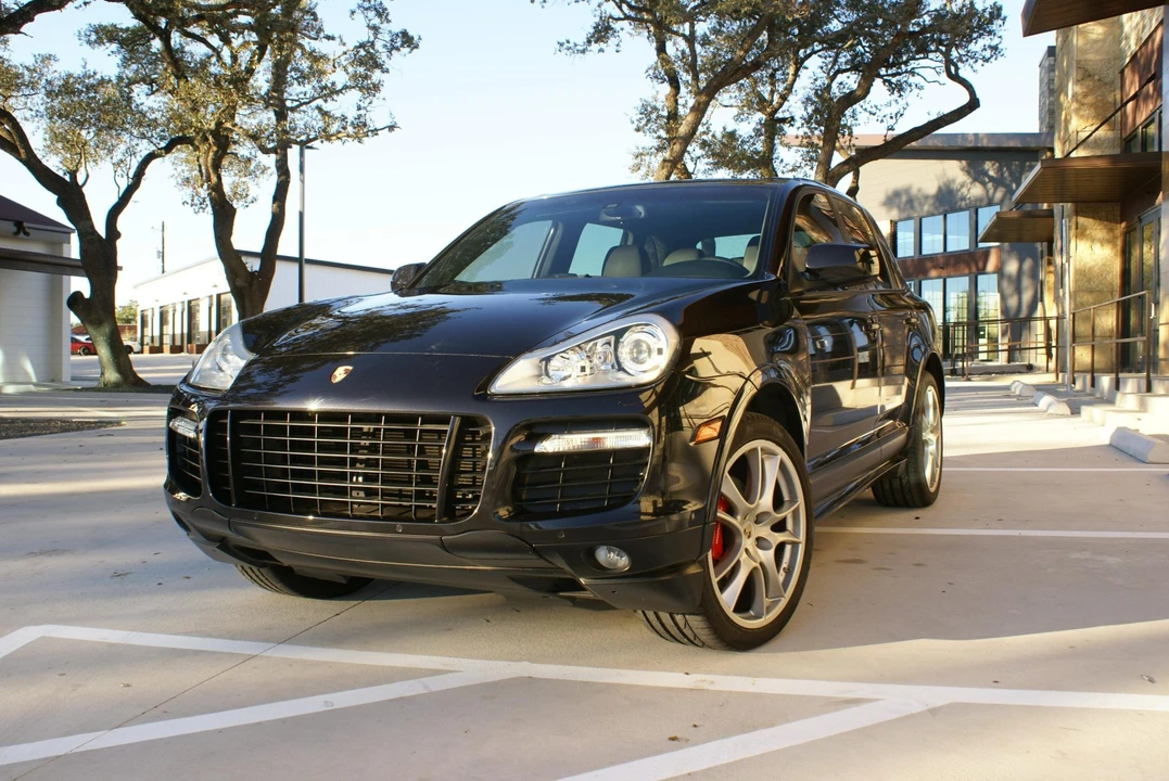 2009 Porsche 955/957 Cayenne GTS - Image 9 of 31