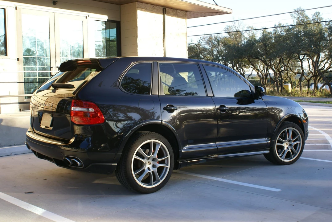 2009 Porsche 955/957 Cayenne GTS - Image 30 of 31