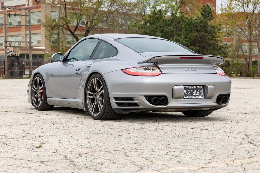 2010 Porsche 997 Turbo - Image 6 of 31