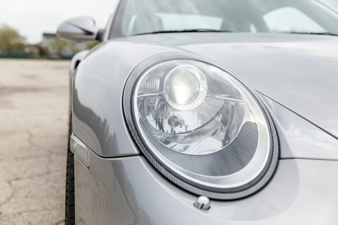 2010 Porsche 997 Turbo - Image 9 of 31