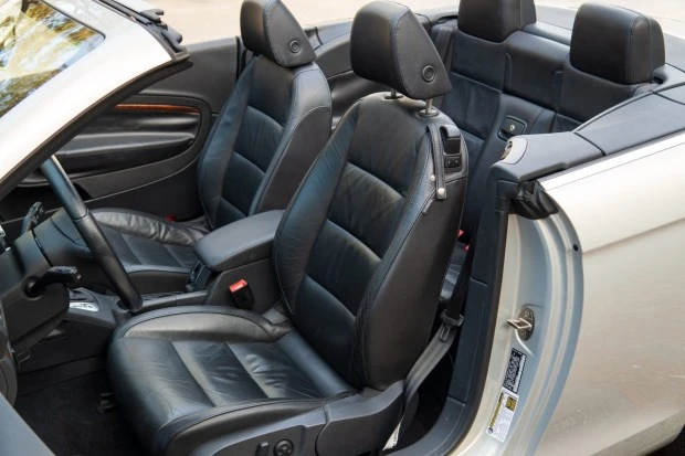 2010 Volkswagen Eos - Image 4 of 6