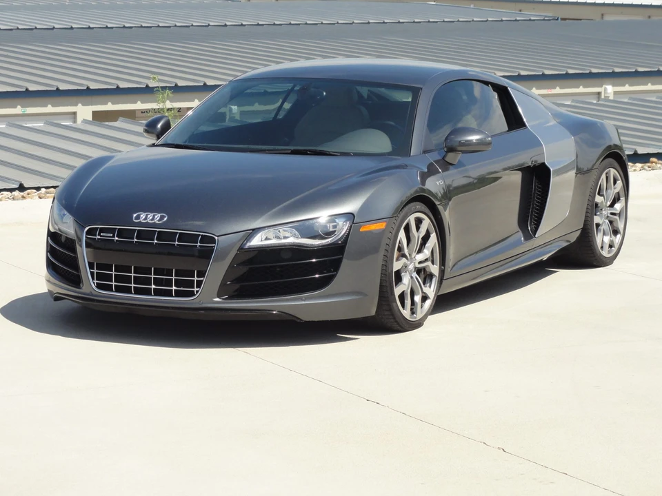 2011 Audi 42 R8 - Image 3 of 31