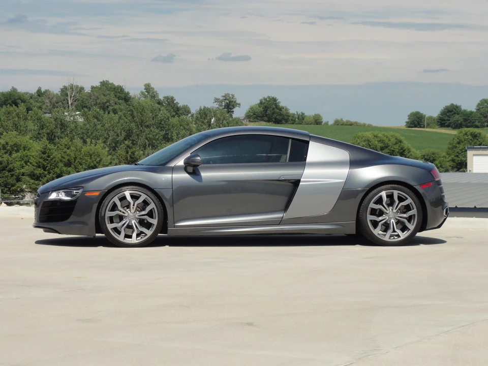 2011 Audi 42 R8 - Image 7 of 31