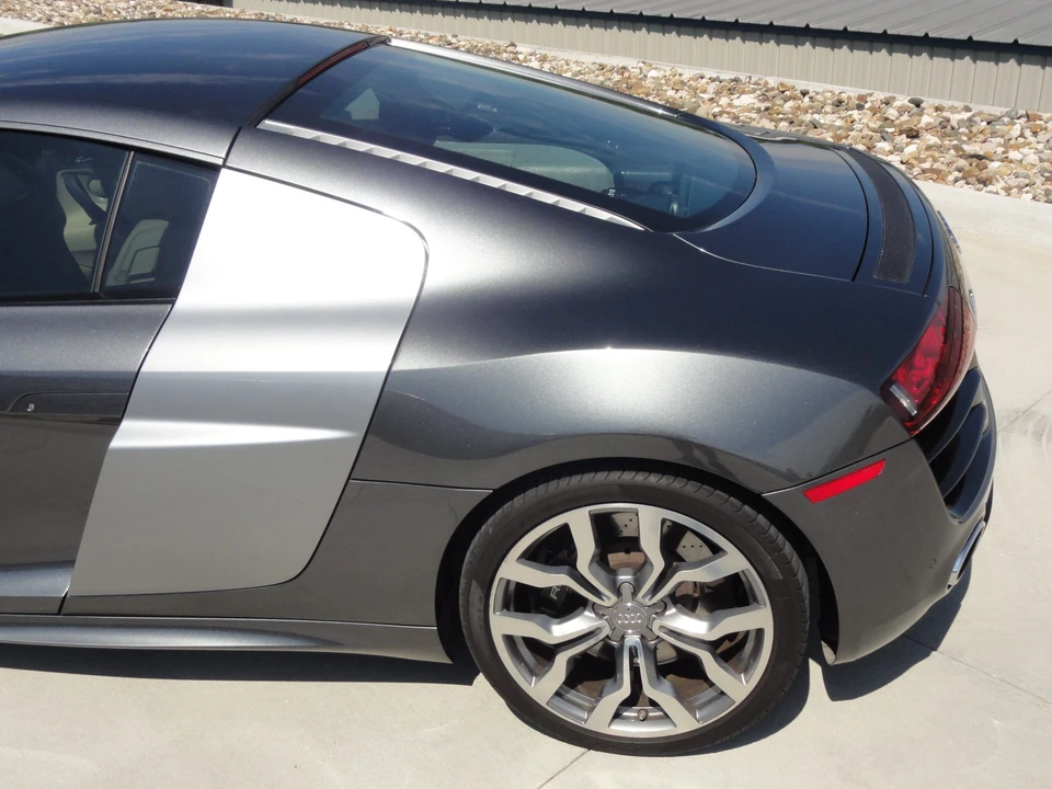 2011 Audi 42 R8 - Image 29 of 31