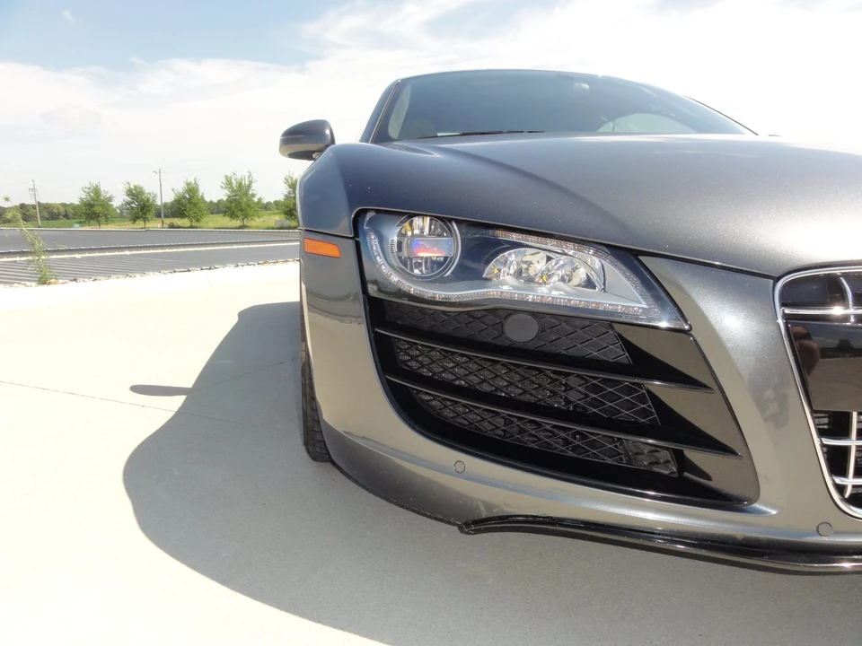 2011 Audi 42 R8 - Image 25 of 31