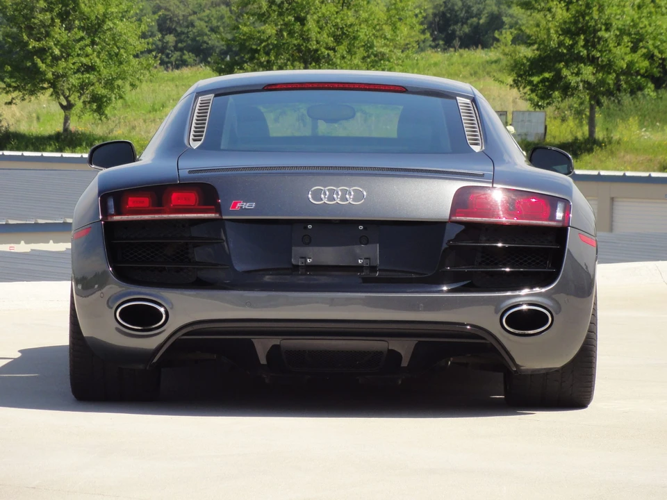 2011 Audi 42 R8 - Image 10 of 31