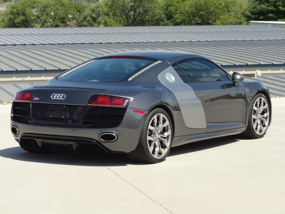 2011 Audi 42 R8 - Image 13 of 31