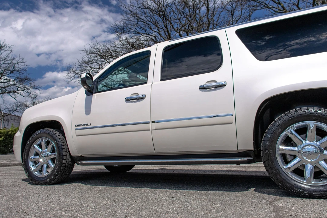 2011 GMC Yukon 3rd Gen - Image 27 of 31