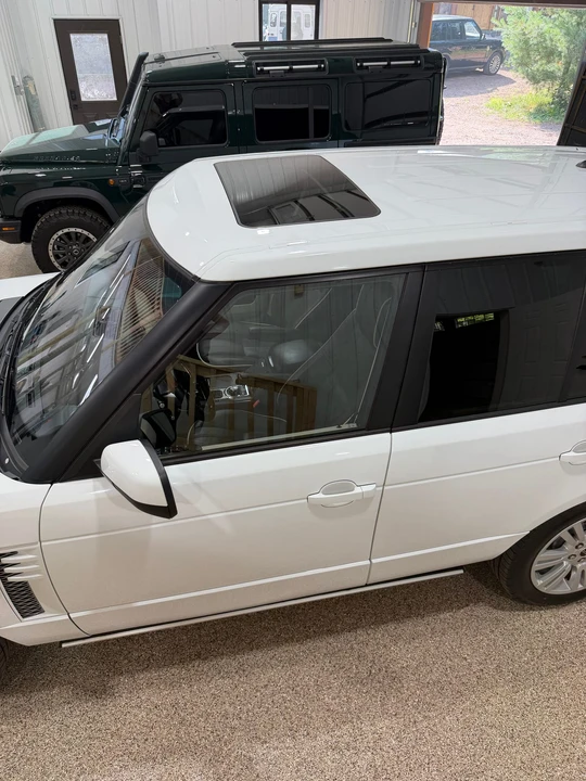 2012 Land Rover Range Rover L322 - Image 18 of 31