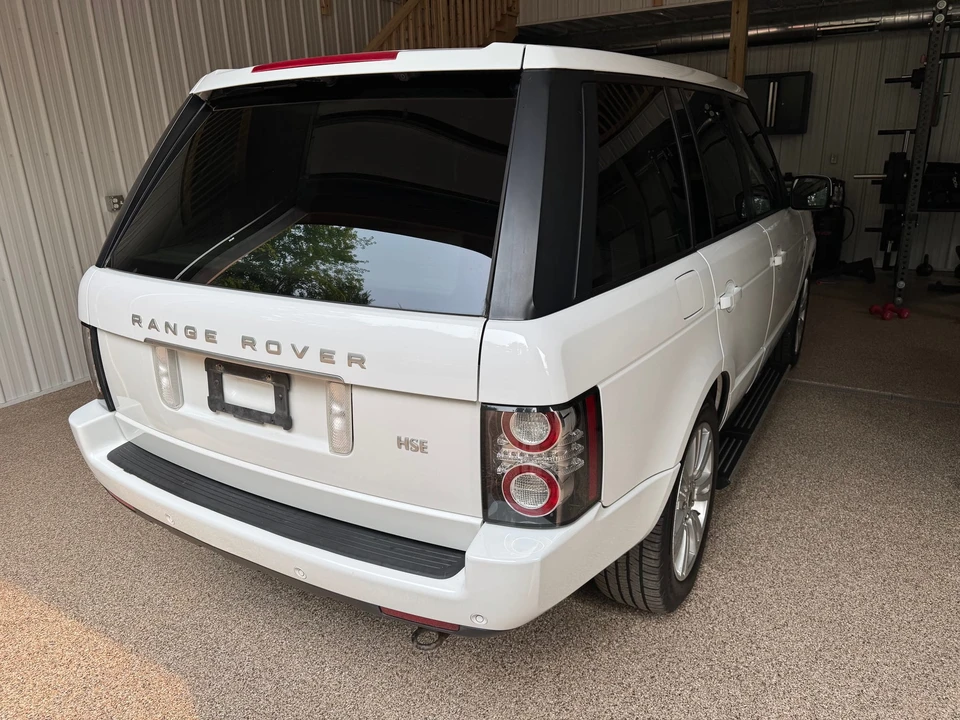 2012 Land Rover Range Rover L322 - Image 9 of 31