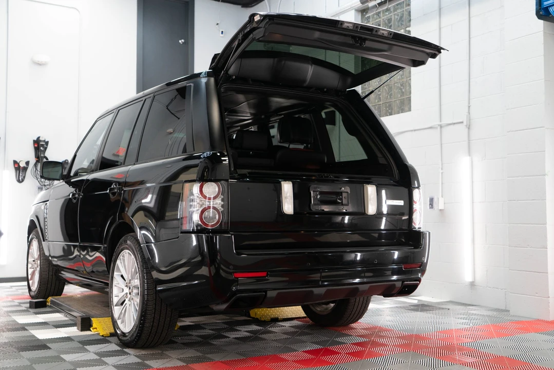 2012 Land Rover Range Rover L322 - Image 14 of 31