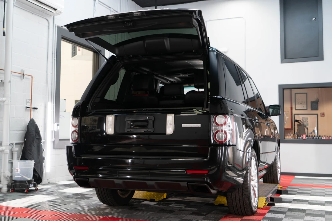 2012 Land Rover Range Rover L322 - Image 13 of 31