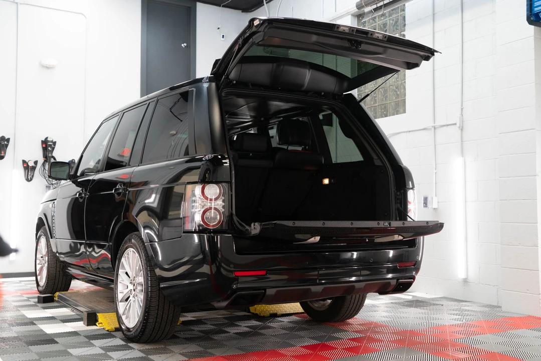 2012 Land Rover Range Rover L322 - Image 12 of 31