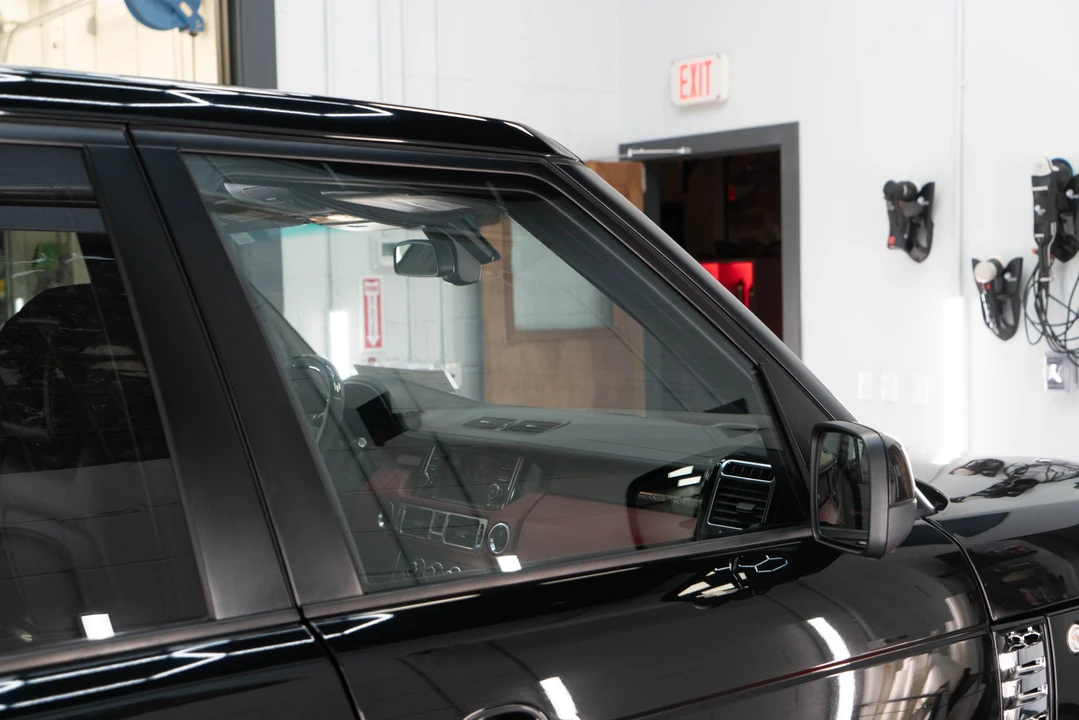 2012 Land Rover Range Rover L322 - Image 29 of 31