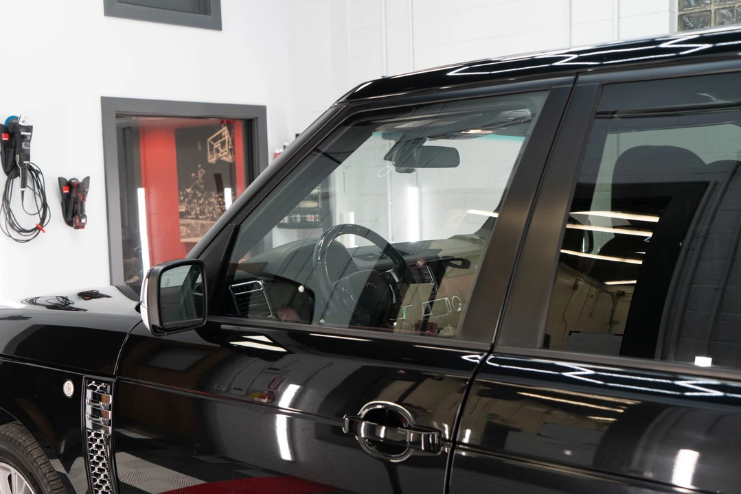 2012 Land Rover Range Rover L322 - Image 27 of 31