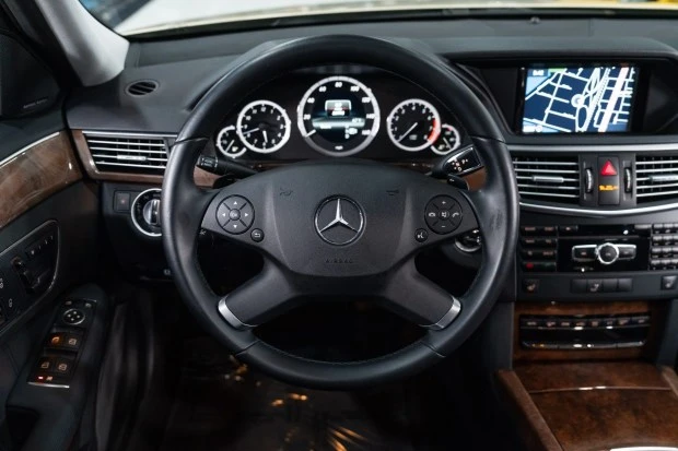 2013 Mercedes-Benz W212 E-Class - Image 6 of 8