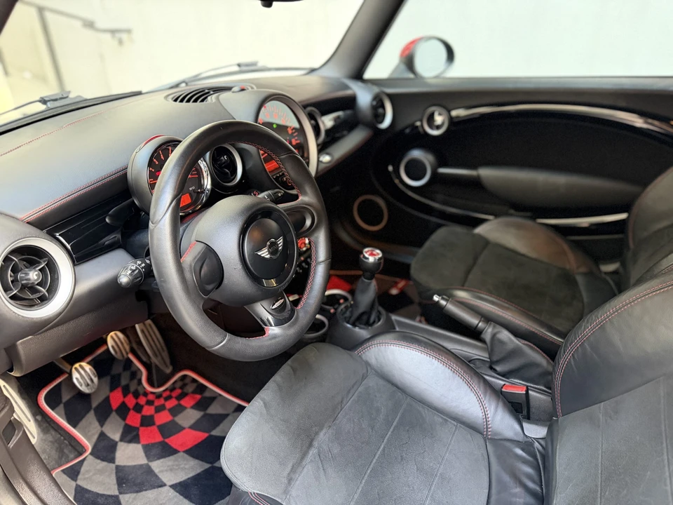 2013 Mini Mini John Cooper Works 2nd Gen - Image 25 of 31