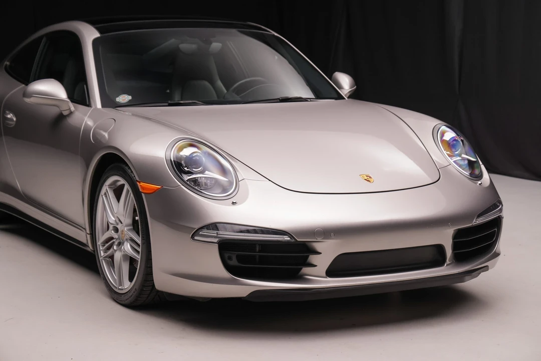 2013 Porsche 991 Carrera 4S - Image 26 of 31