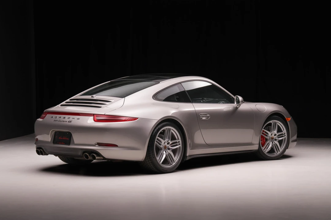 2013 Porsche 991 Carrera 4S - Image 10 of 31