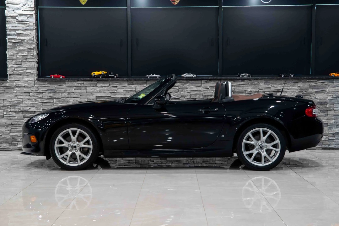 2014 Mazda NC MX-5 Miata - Image 4 of 31