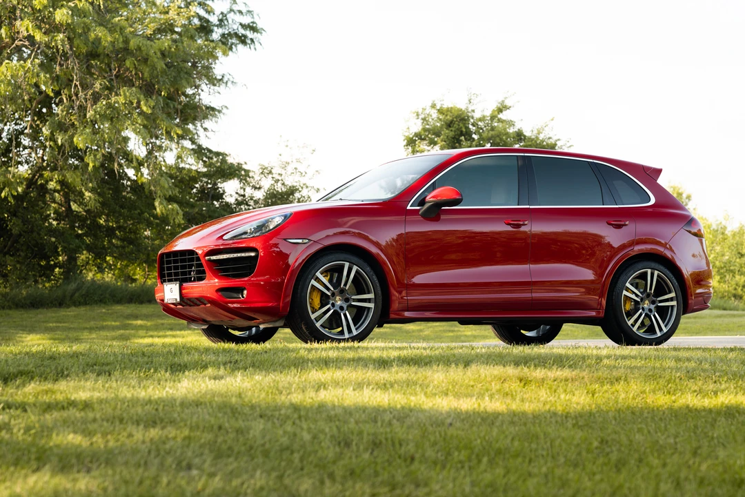2014 Porsche 958 Cayenne GTS - Image 2 of 31
