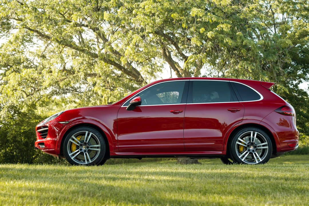 2014 Porsche 958 Cayenne GTS - Image 4 of 31