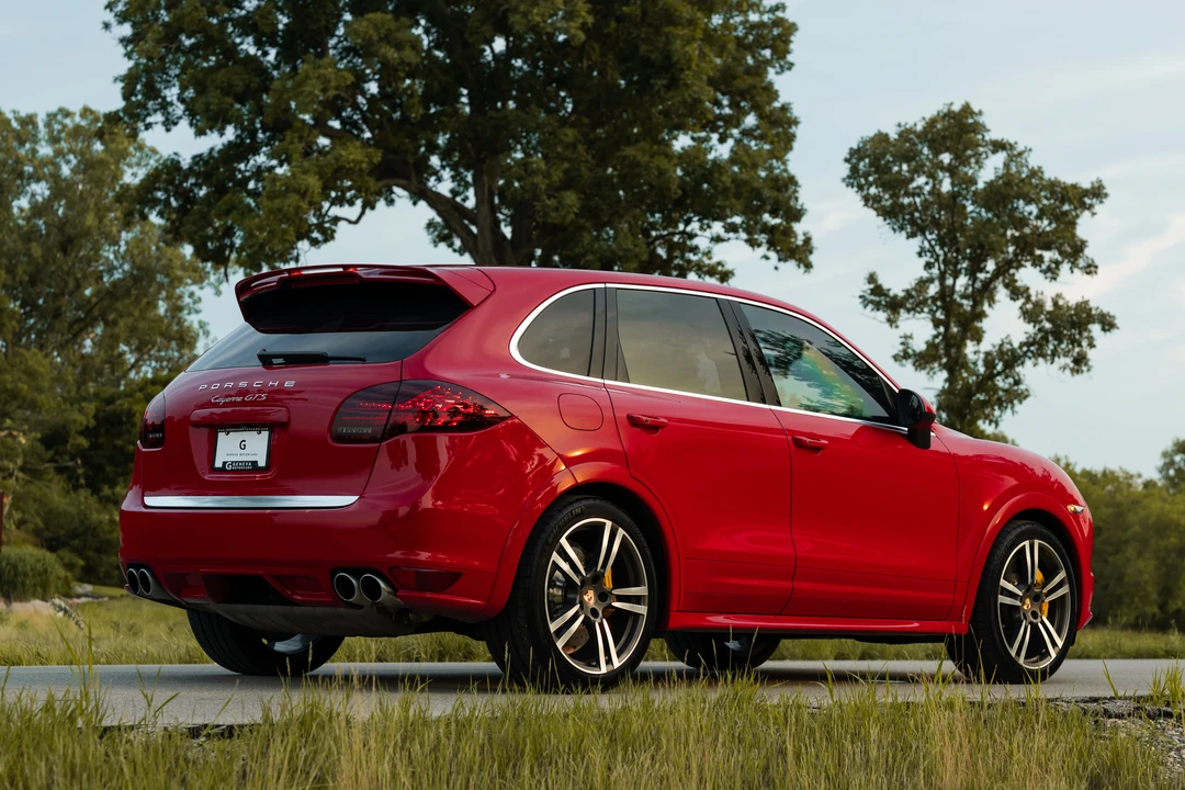 2014 Porsche 958 Cayenne GTS - Image 10 of 31