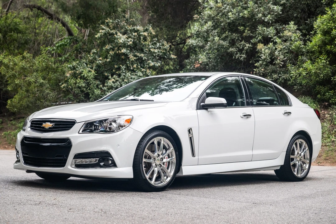 2015 Chevrolet SS - Image 2 of 21