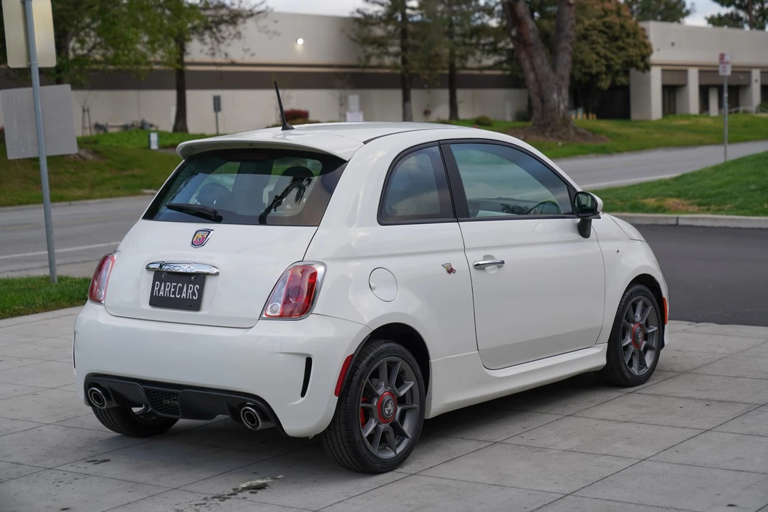 2015 Fiat Abarth 500 - Image 16 of 31