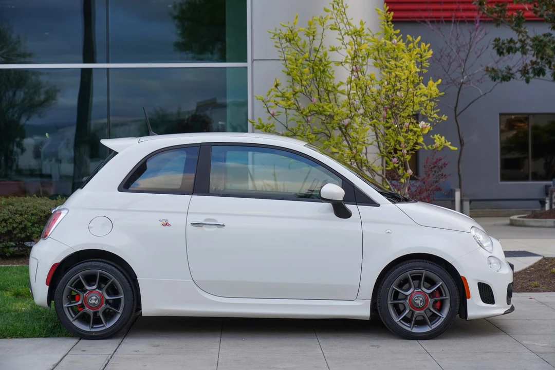 2015 Fiat Abarth 500 - Image 17 of 31