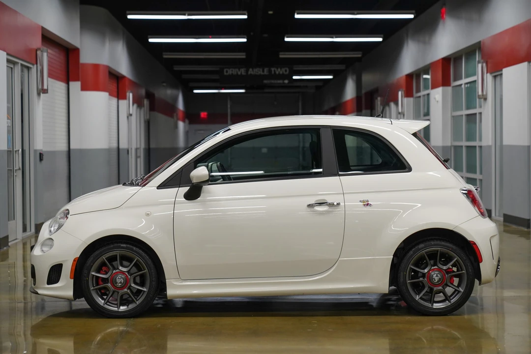 2015 Fiat Abarth 500 - Image 23 of 31