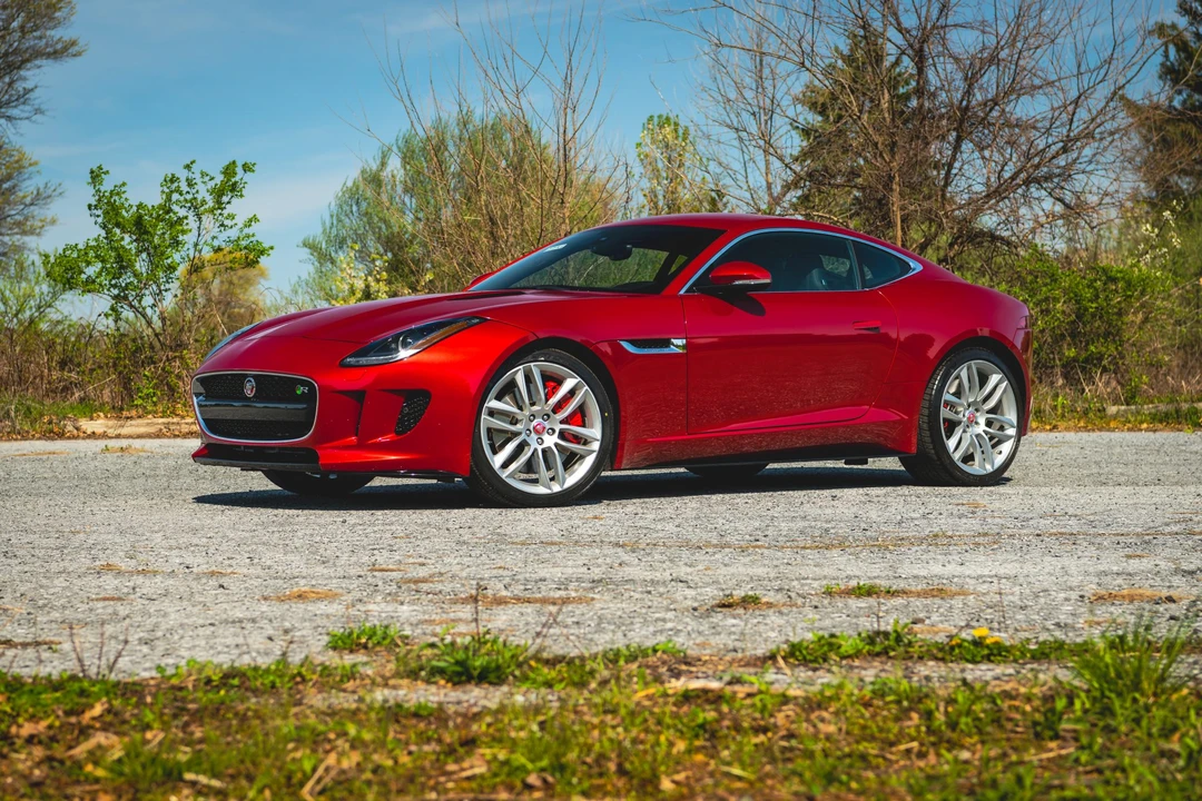 2015 Jaguar F-Type R 1st Gen - Image 11 of 31