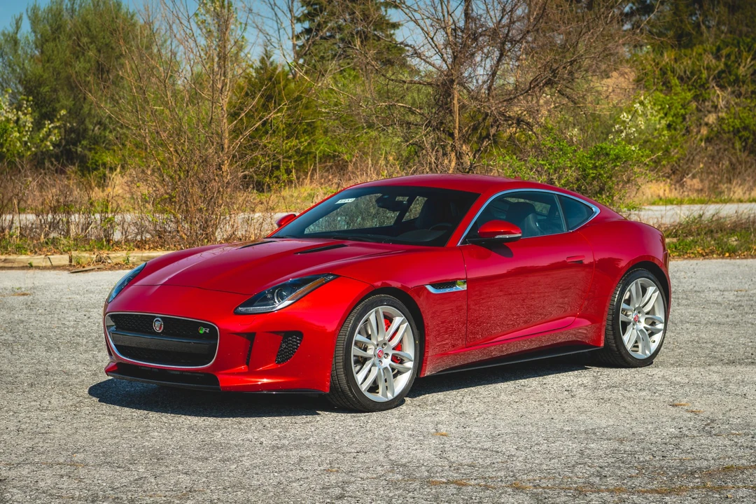 2015 Jaguar F-Type R 1st Gen - Image 5 of 31