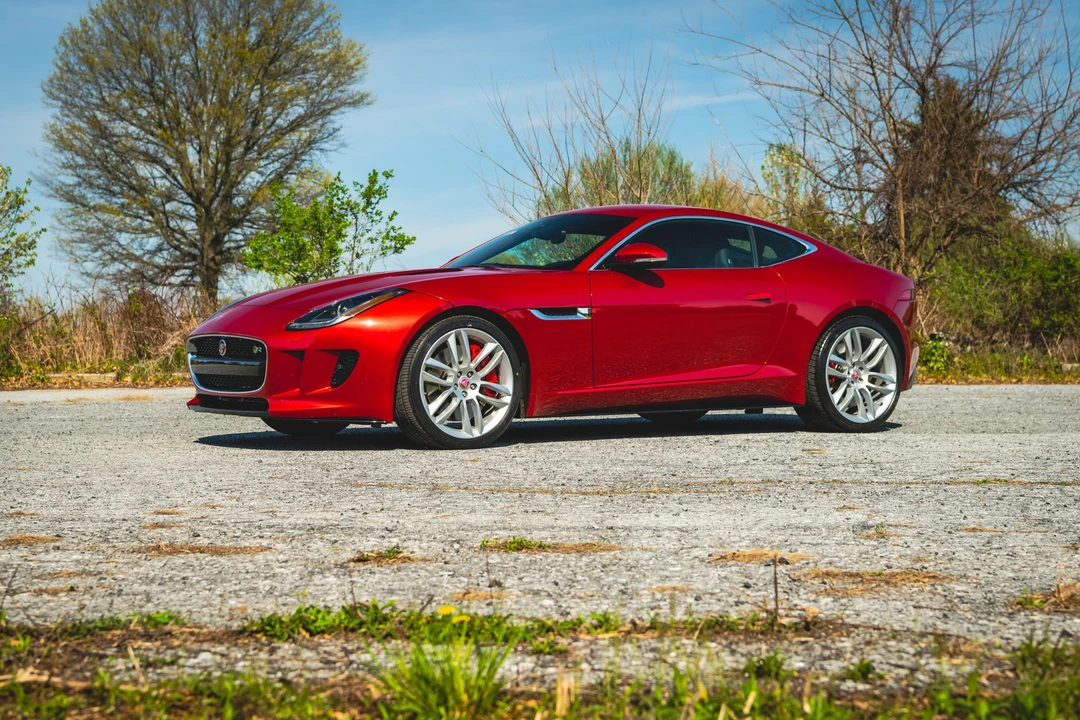 2015 Jaguar F-Type R 1st Gen - Image 12 of 31
