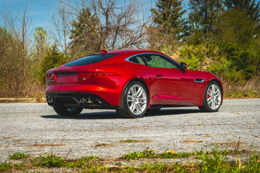 2015 Jaguar F-Type R 1st Gen - Image 28 of 31