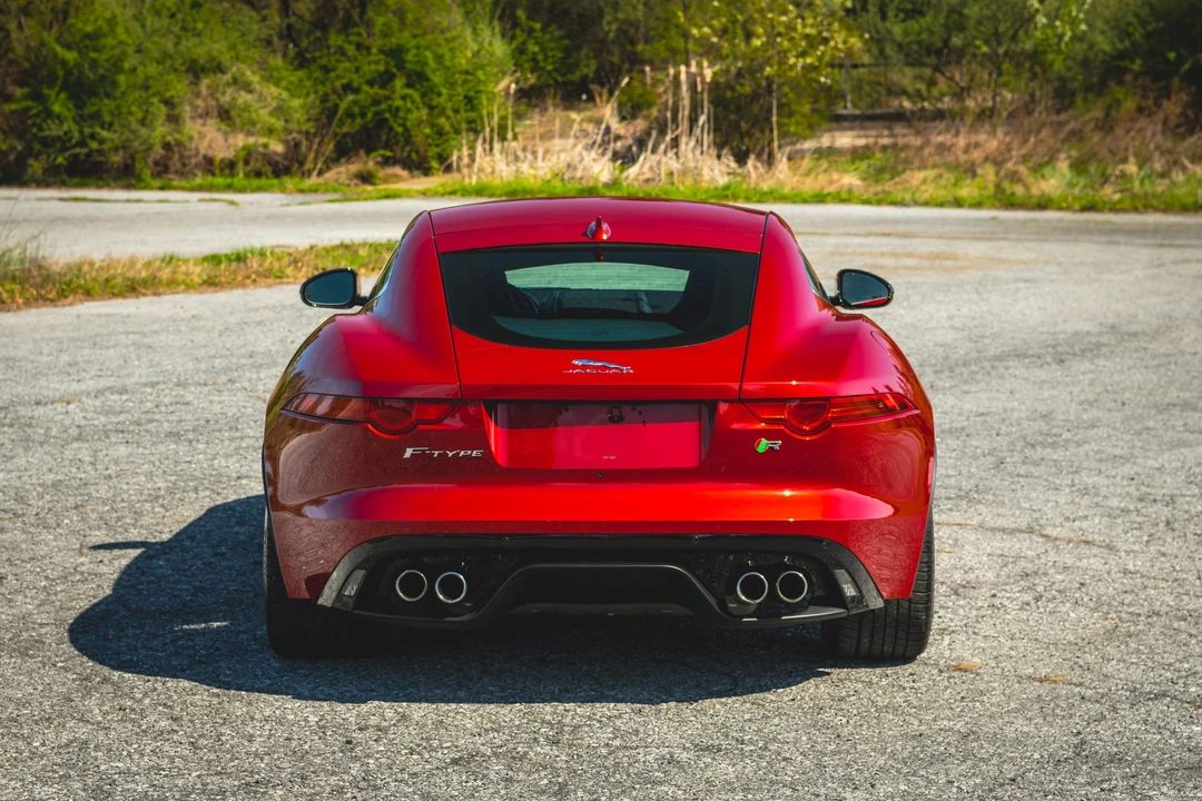 2015 Jaguar F-Type R 1st Gen - Image 25 of 31