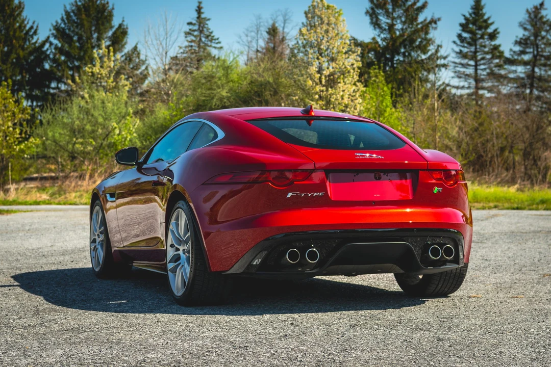2015 Jaguar F-Type R 1st Gen - Image 23 of 31