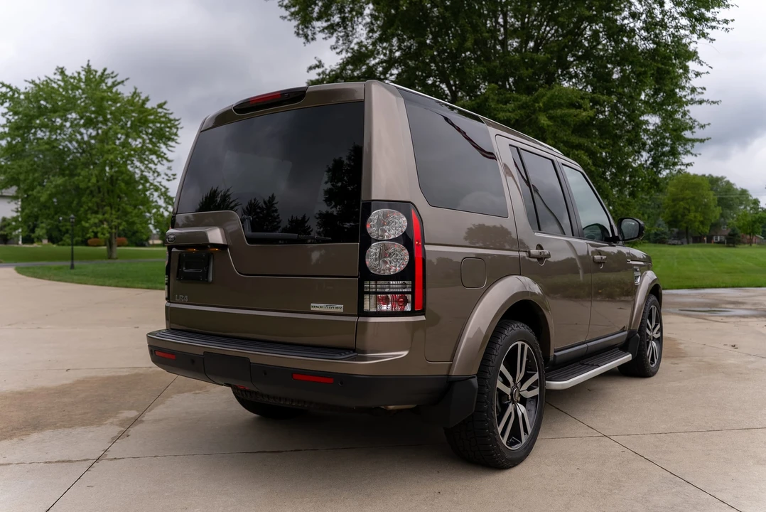 2015 Land Rover Discovery 4th Gen - Image 29 of 31
