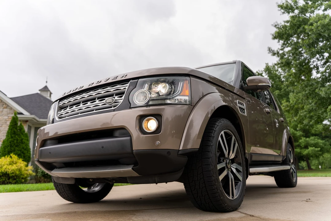 2015 Land Rover Discovery 4th Gen - Image 10 of 31